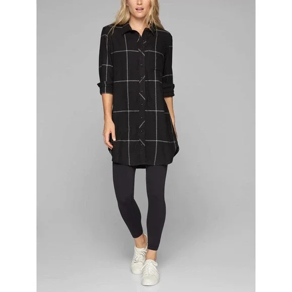 Athleta Trail to Town Long sleeve button down shirt dress Athleta Trail to Town Long sleeve button down shirt dress